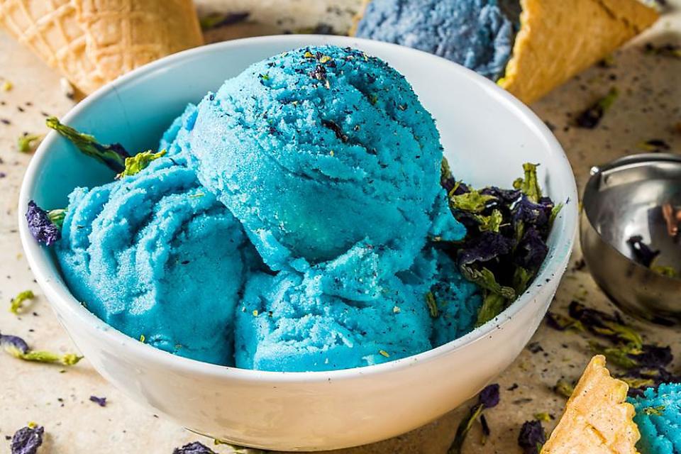 blue-moon-ice-cream-recipe-nope-were-not-talking-about-bee-29702-2a65c43714-1659482185.jpg